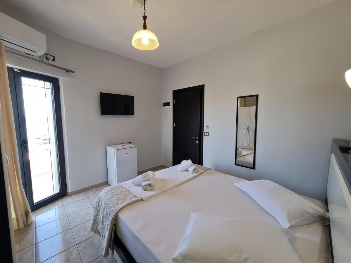 Hotel Ardiani คซามิล ภายนอก รูปภาพ