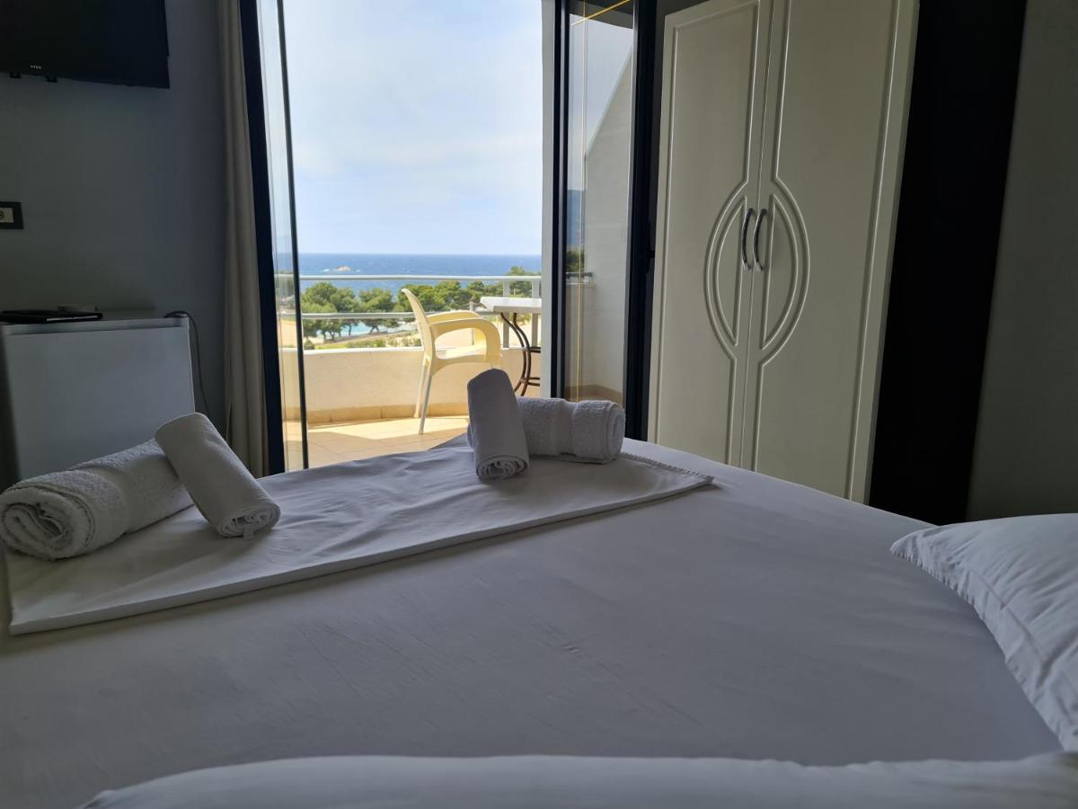 Hotel Ardiani คซามิล ภายนอก รูปภาพ