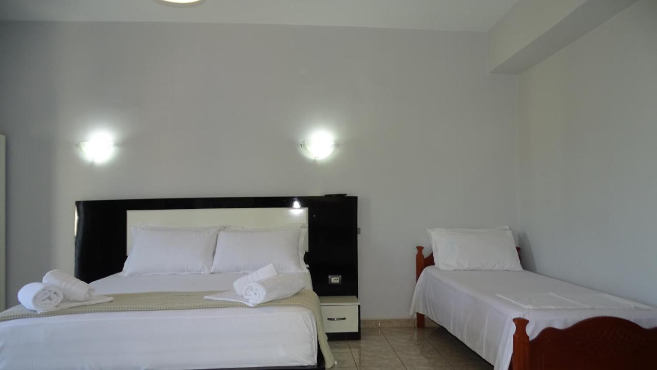 Hotel Ardiani คซามิล ภายนอก รูปภาพ