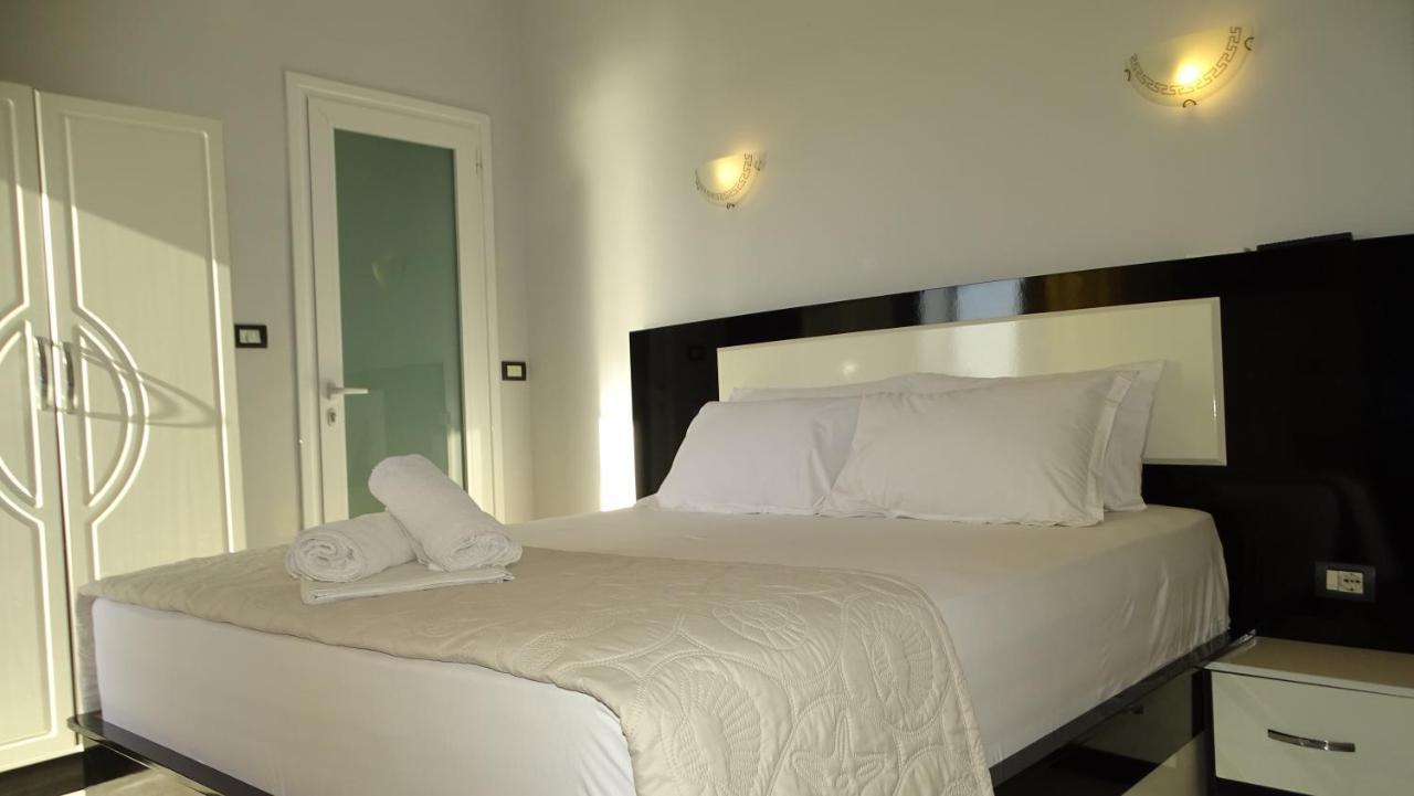 Hotel Ardiani คซามิล ภายนอก รูปภาพ