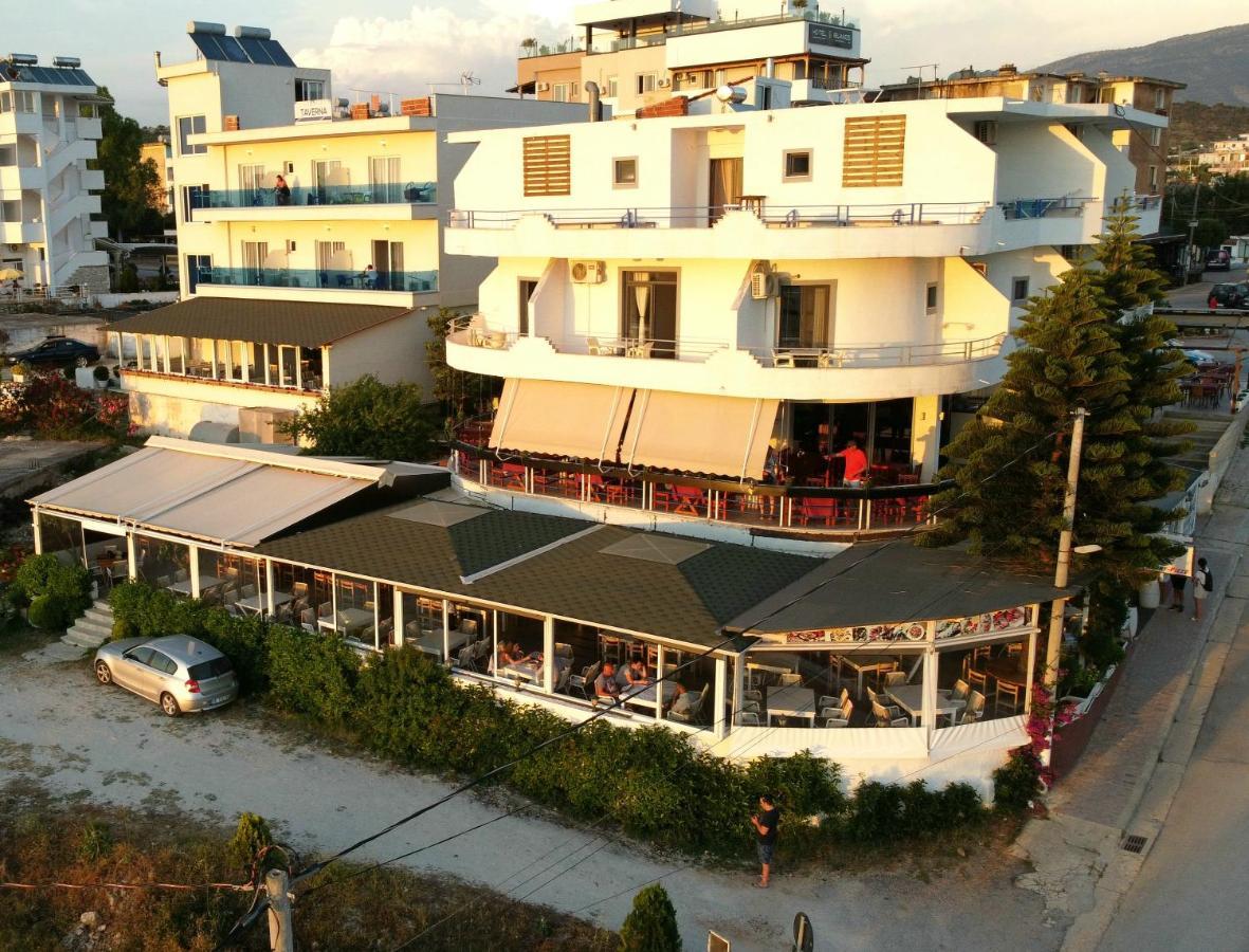 Hotel Ardiani คซามิล ภายนอก รูปภาพ