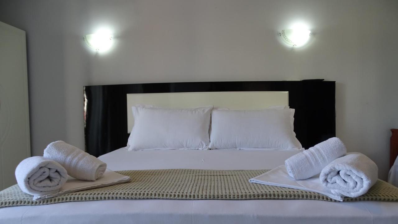Hotel Ardiani คซามิล ภายนอก รูปภาพ
