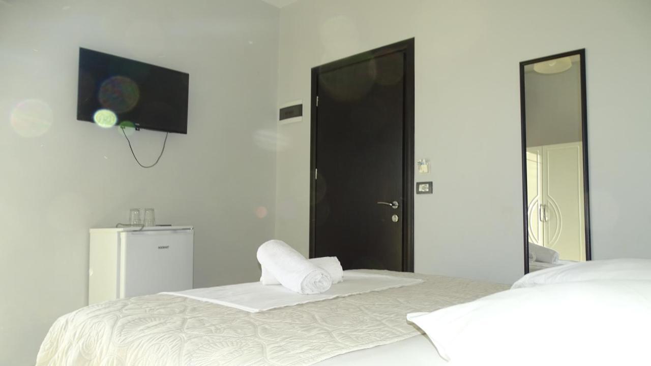 Hotel Ardiani คซามิล ภายนอก รูปภาพ