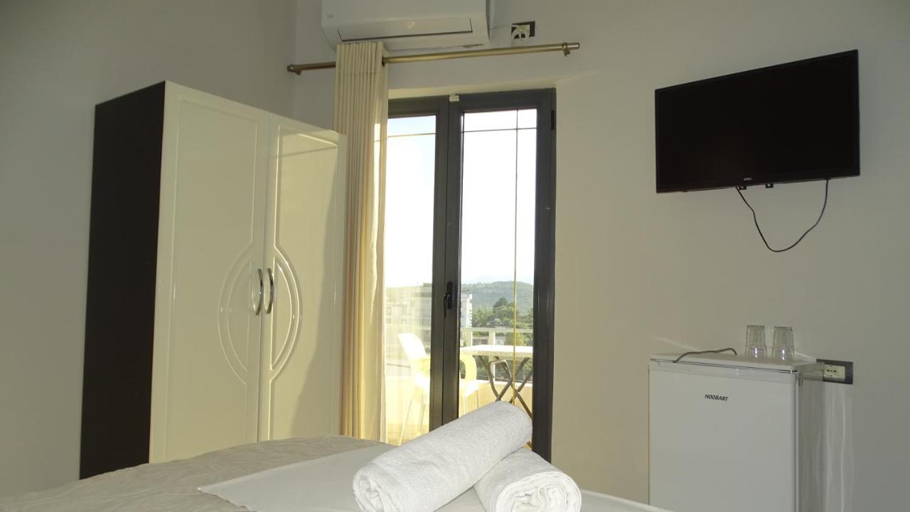Hotel Ardiani คซามิล ภายนอก รูปภาพ