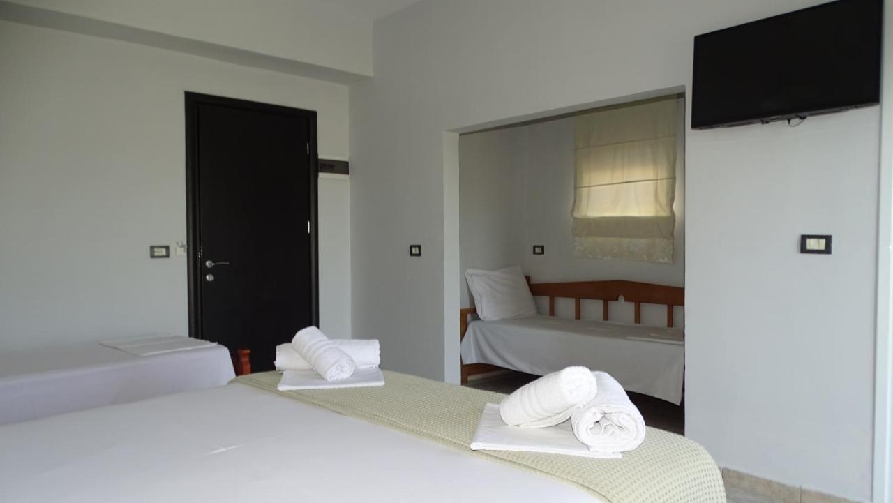 Hotel Ardiani คซามิล ภายนอก รูปภาพ