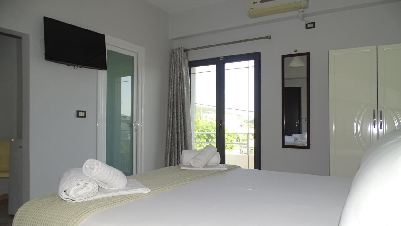 Hotel Ardiani คซามิล ภายนอก รูปภาพ