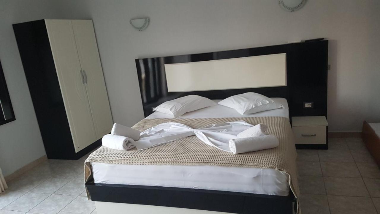 Hotel Ardiani คซามิล ภายนอก รูปภาพ